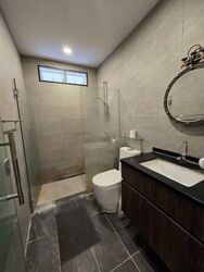 Serangoon Central (D19), Terrace #569328321